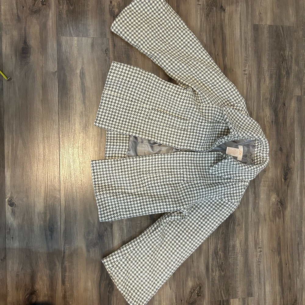 Chic Wool And Cashmere Jacket - Picture 2 of 5